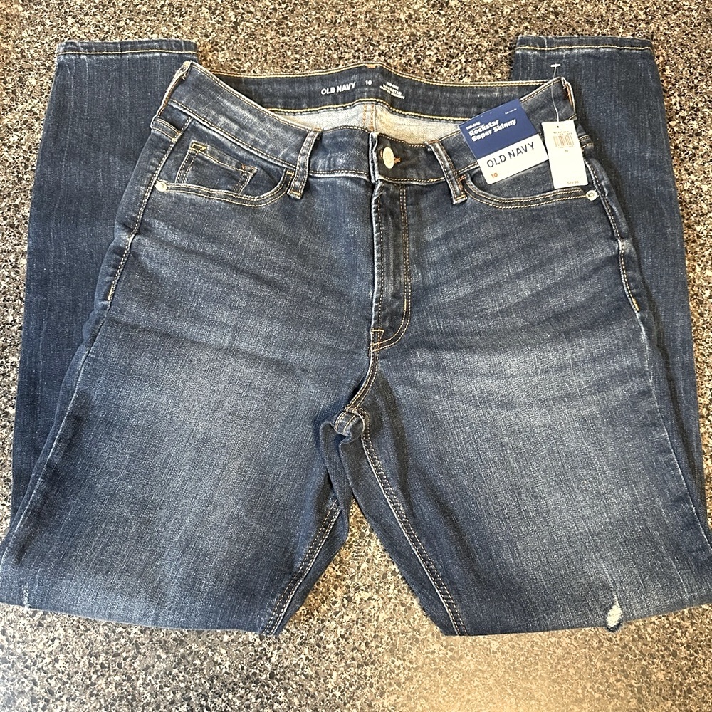 Old Navy Rockstar Super Skinny Jeans NWT